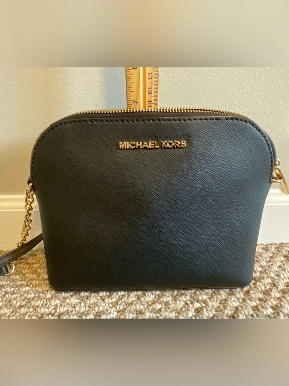 MICHAEL KORS - Small Crossbody Tote w/ Gold Tone Accents - EUC
